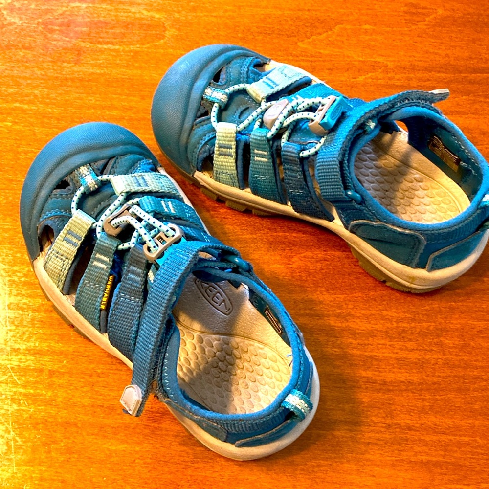 KEEN Newport Teal Sandals, Toddler/little kids size 11 or 29EU